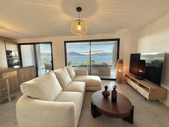 Apartamento entero, Porticcio: Apartamento 3 Piezas Vista al Mar, Parking, 4 Pers. in Porticcio, Grosseto-Prugna