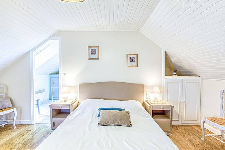 Location de vacances pour 7 personnes, animaux acceptés à Pierrefiche - 3