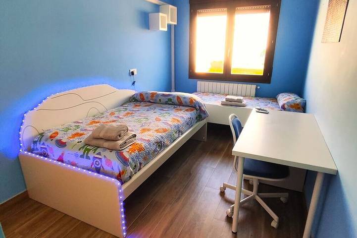 Exclusive Villa with a Pool and Bbq in Carboneras de Guadazaón, Cuenca Provinz