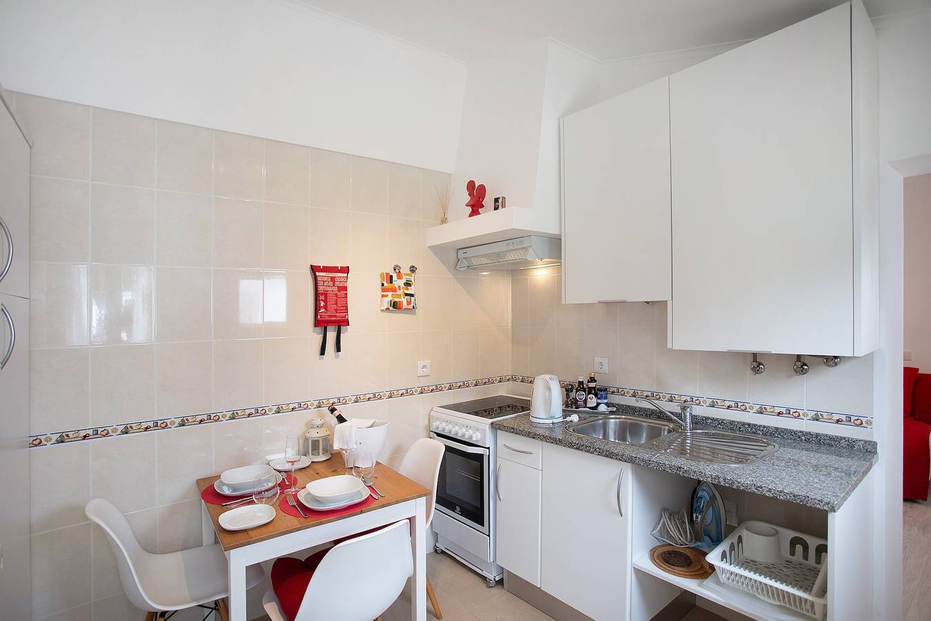 Ganze Wohnung, Ferienwohnung 'Páteo Da Várzea 5' mit Gemeinschaftsgarten und Wlan in Colares, Costa de Lisboa