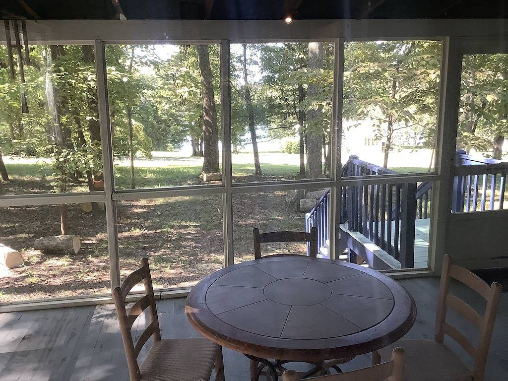 Owl House auf dem Norris Lake in Norris Lake