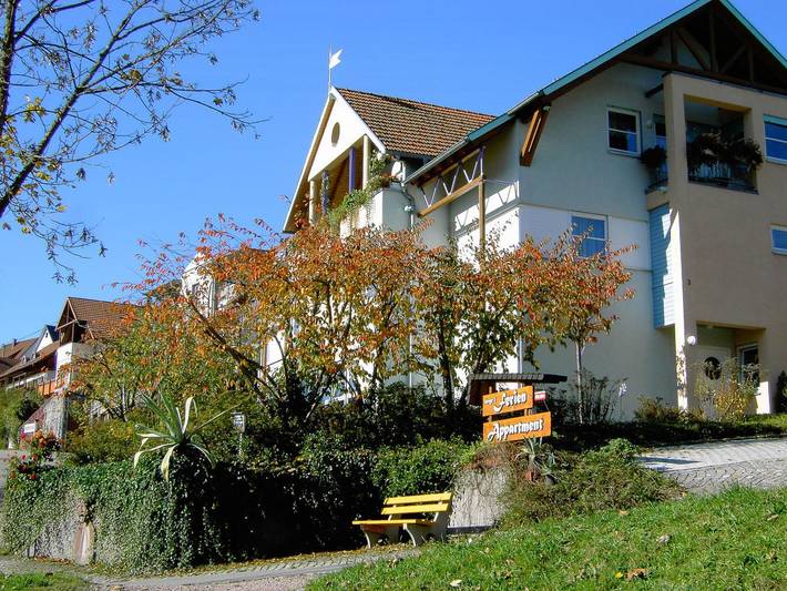 Ferienwohnung für 4 Personen, mit Balkon in Tennenbronn