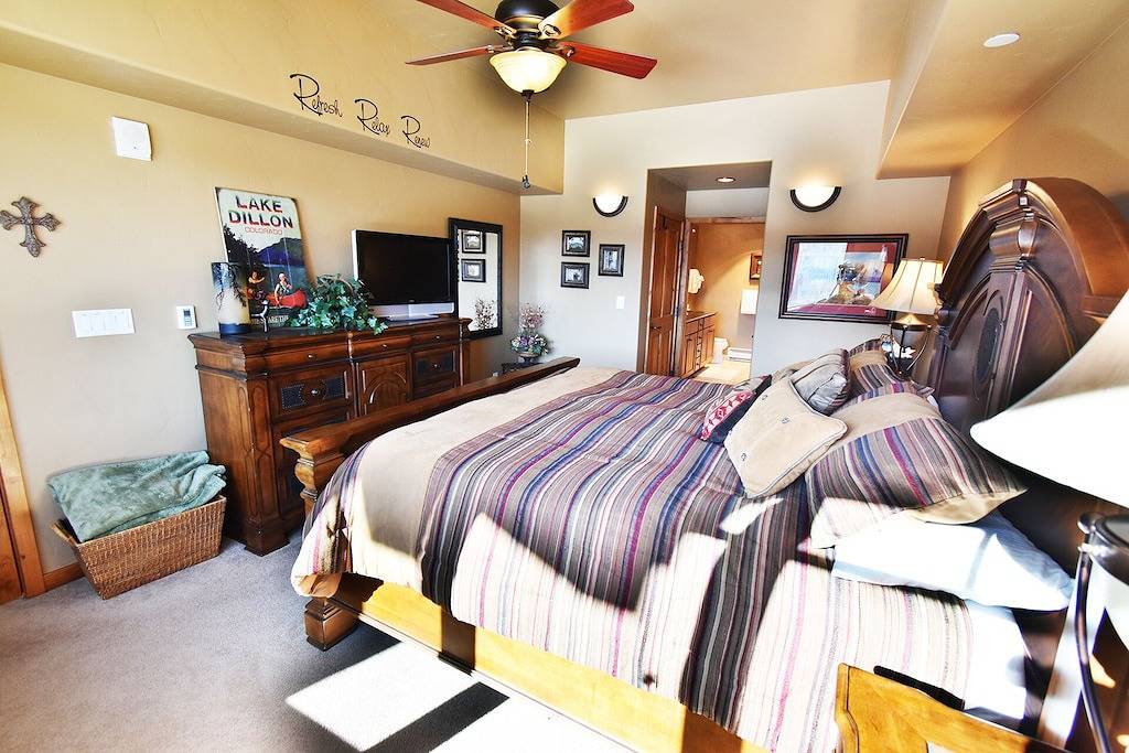 Apartment for 7 Guests in Frisco, Arapaho National Forest