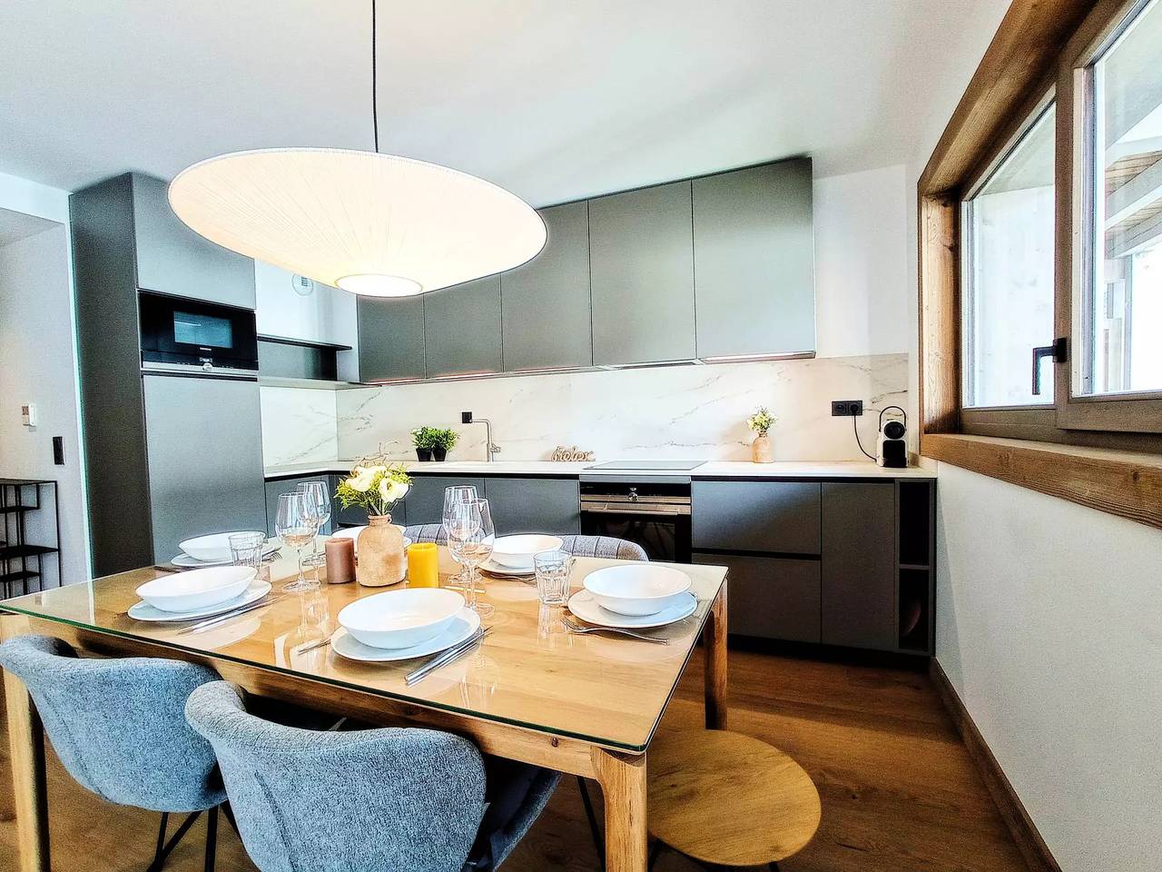 Appartement entier,  Appartement avec double balcon au coeur du village in Les Gets, Les Portes du Soleil