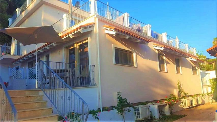 Gîte pour 4 personnes, avec piscine et jardin ainsi que jacuzzi et bassin pour enfant, adapté aux familles à Tropea - 3