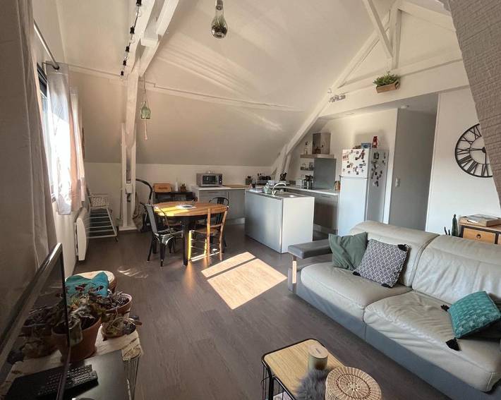 Gîte pour 4 personnes, avec jardin à Eysus - 2