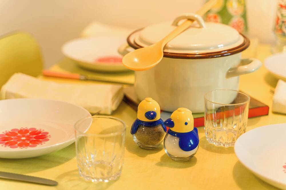 Entire apartment, Le Seventies - capsule temporelle - proche gare et centre ville in Chambéry, Chambéry region