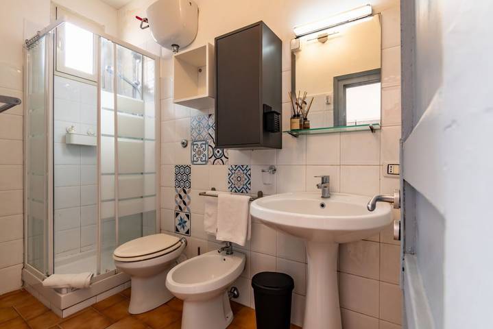 Appartamento intero, GuestHost - Ad un soffio dal Massimo Apartment in Palermo, Provincia di Palermo