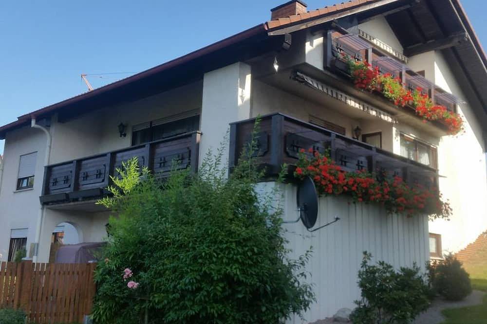 Ganze Wohnung, Ferienwohnung Marianne Simon - Appartement/Fewo, Dusche und Bad, Wc in Tann, Rhön-Hessen