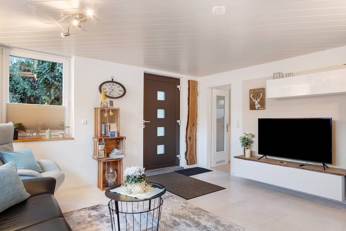 Ganze Wohnung, Ferienwohnung Christel" mit privater Terrasse, privatem Garten und Wi-Fi in Suedlicher Schwarzwald, Freiburg