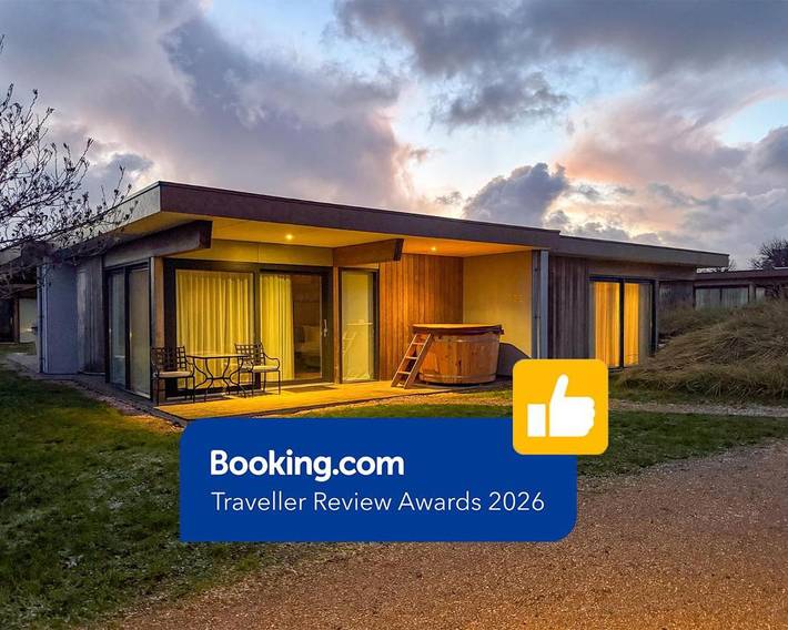 Ferienhaus für 2 Personen, mit Terrasse und Whirlpool sowie Garten und Pool in Westenschouwen