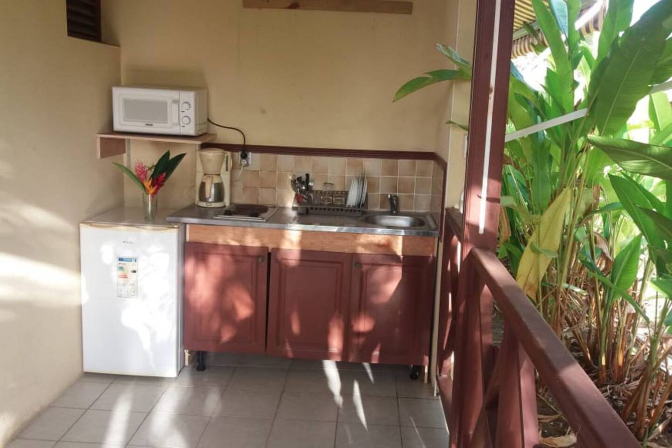 Charming Bungalow in Sainte-Rose, shared pool in Sainte-Rose, Guadeloupe (Caribbean)