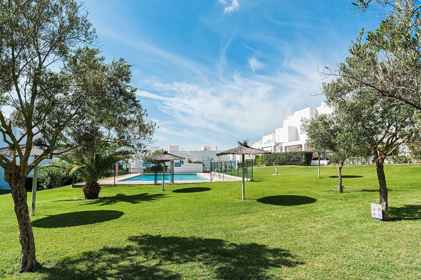 Apartamento inteiro, Dúplex Tejar D com piscina, exclusivo para famílias in Conil de la Frontera, Costa de la luz