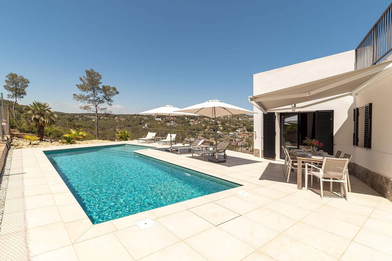 Luxuriöse Villa in den Sitges-Hügeln in Olivella, Garraf