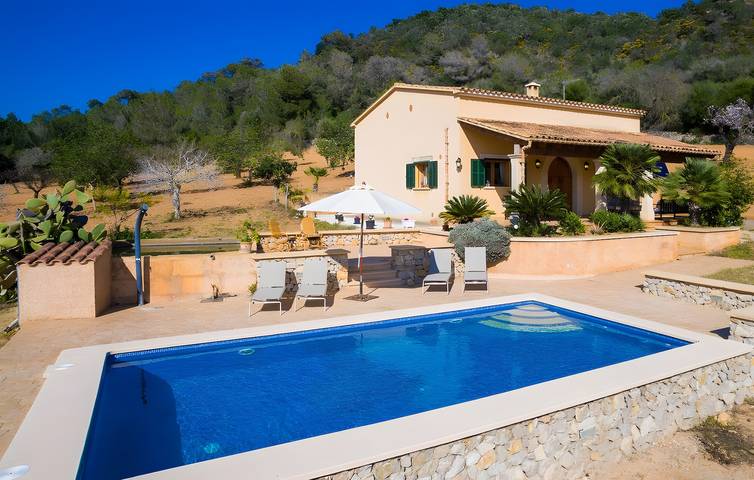 Finca 'Son Sard Des Padrí Ref 229' mit Bergblick, Wi-Fi und Klimaanlage in Son Servera, Mallorca Osten