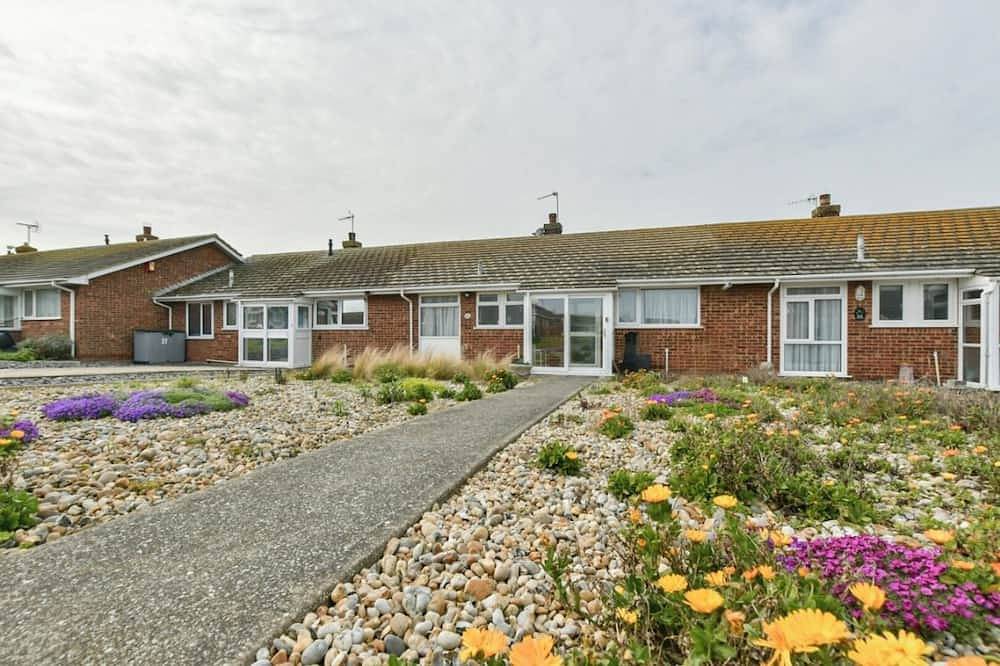 Amazing Beachside 2Bd Family Home with Garden in Botany Bay, Kent