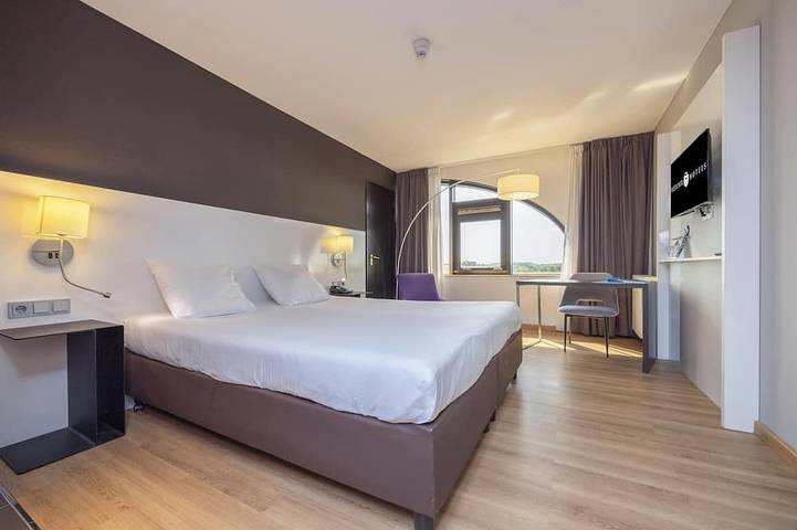 Hôtel pour 2 personnes, avec piscine - 1