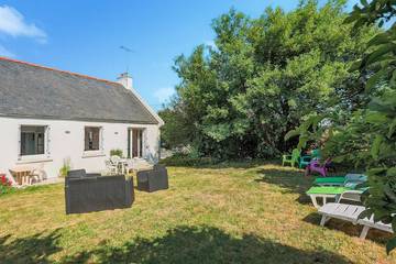 Gîte pour 5 personnes, avec jardin à Ploumagoar