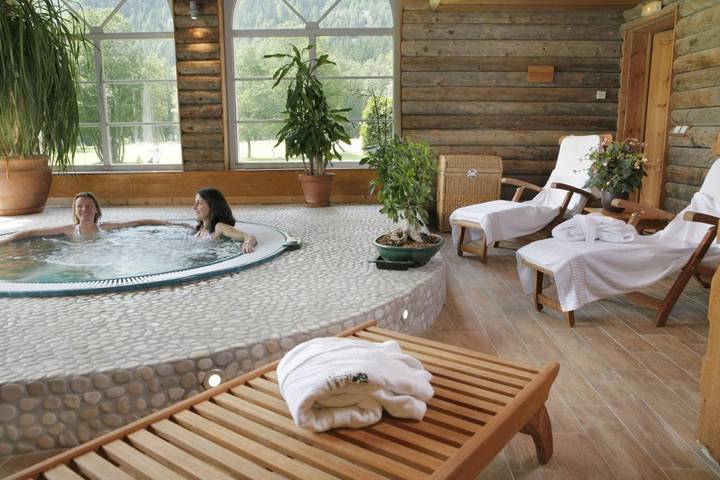 Hôtel pour 2 personnes, avec terrasse ainsi que vue et sauna, animaux acceptés