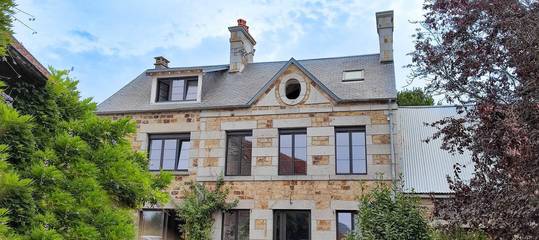 Gîte pour 12 personnes, avec terrasse et jardin à Dragey-Ronthon