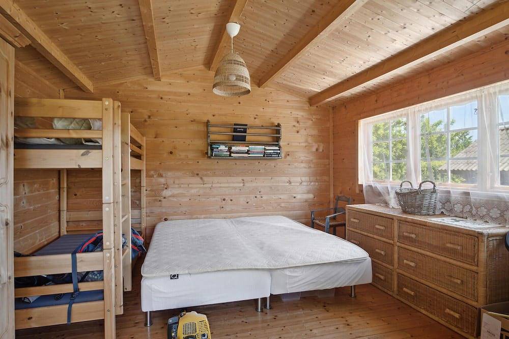 2 bedroom gorgeous home in Sejerø in Sejerø