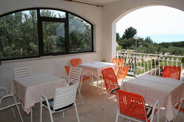 Apartament wakacyjny dla 2 osób, z Balkon/ taras w Podgora