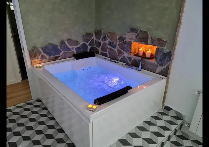 Ferienwohnung für 6 Personen, mit Whirlpool und Terrasse, mit Haustier - 1