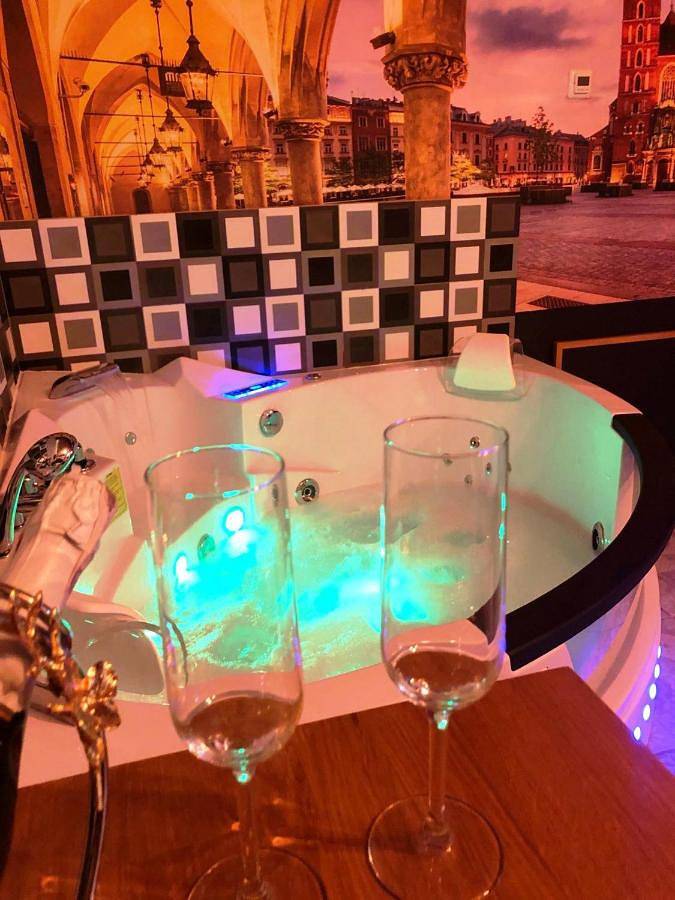 Underground Jacuzzi Rooms in Kraków, Małopolska