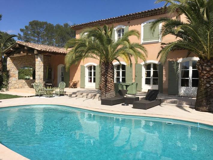 Location de vacances pour 3 personnes, avec jardin ainsi que piscine et vue, animaux acceptés à La Roquette-sur-Siagne - 3