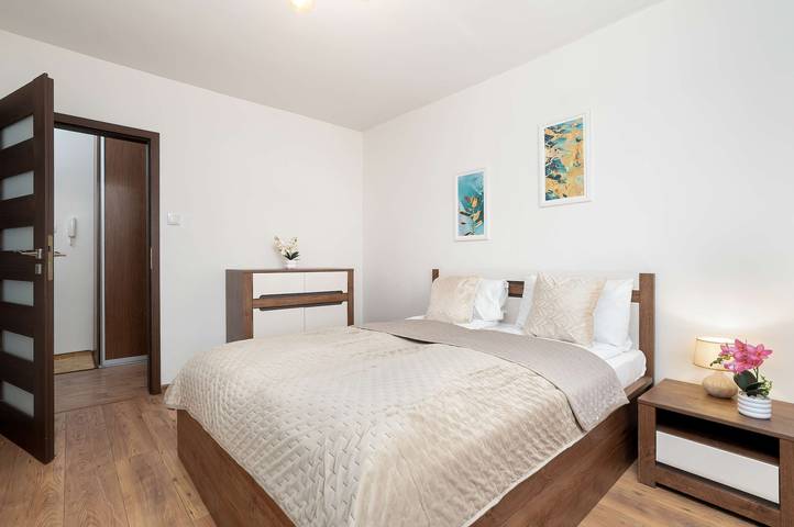 Ganze Wohnung, Family Apartment in the Center | 3 Bedrooms and Air Conditioning in Rzeszów, Karpatenvorland