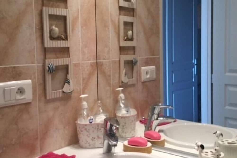 Apartamento entero, Apartamento T2 Aire Acondicionado En Una Residencia De Lujo in Sant Ambroggio, Lumio