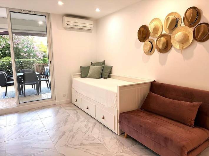 Gîte pour 3 personnes, avec terrasse dans Plage Robinson - 2