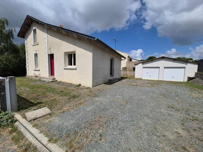 Location de vacances pour 9 personnes, avec jardin et vue à Mouchamps - 2