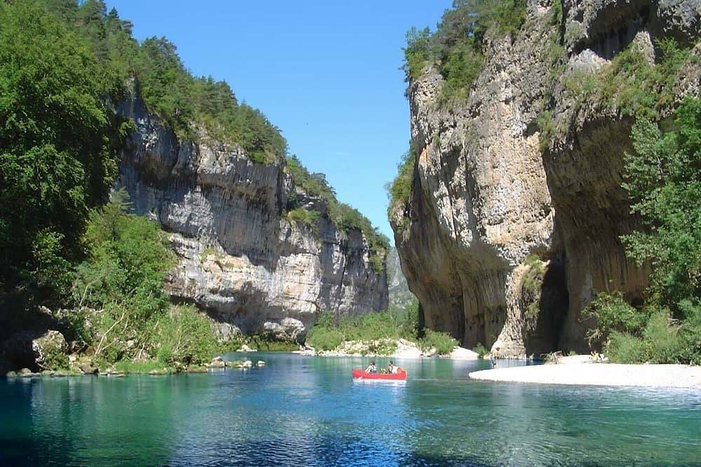 Gite 8 people near gorges du tarn Lozère  in Saint-Georges-de-Lévéjac, Cevenas