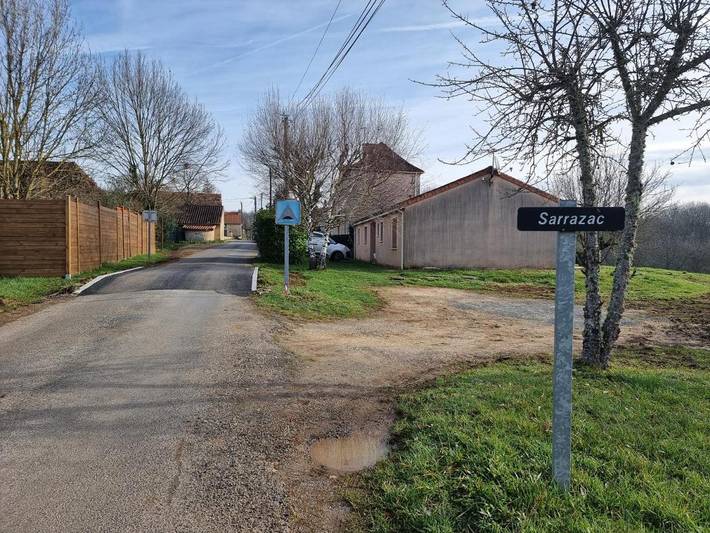 Location de vacances pour 6 personnes, avec Terrasse ainsi que Jardin et Vue à Mayac - 3