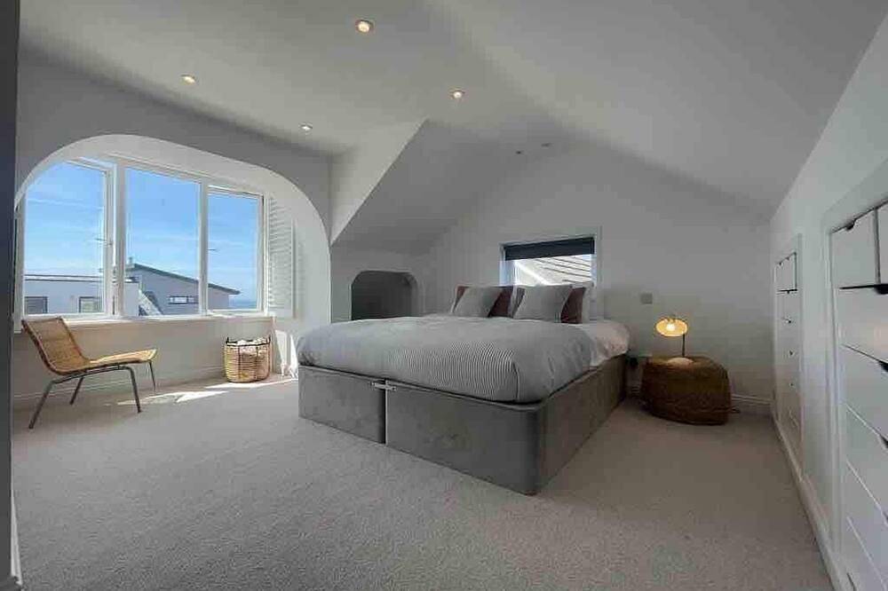Seaside Family Home~~Gamesroom~Mawgan Porth in Mawgan Porth, Cornwall