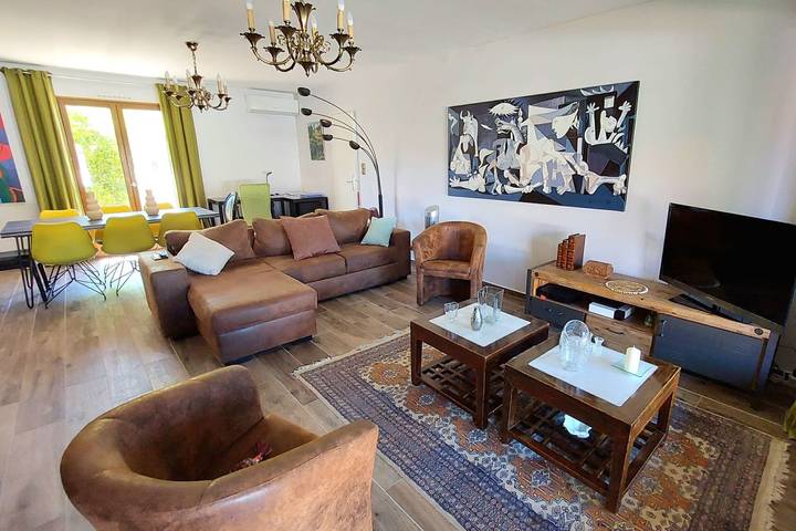 Location de vacances pour 6 personnes, avec terrasse et jardin, adapté aux familles dans Cassy - 2