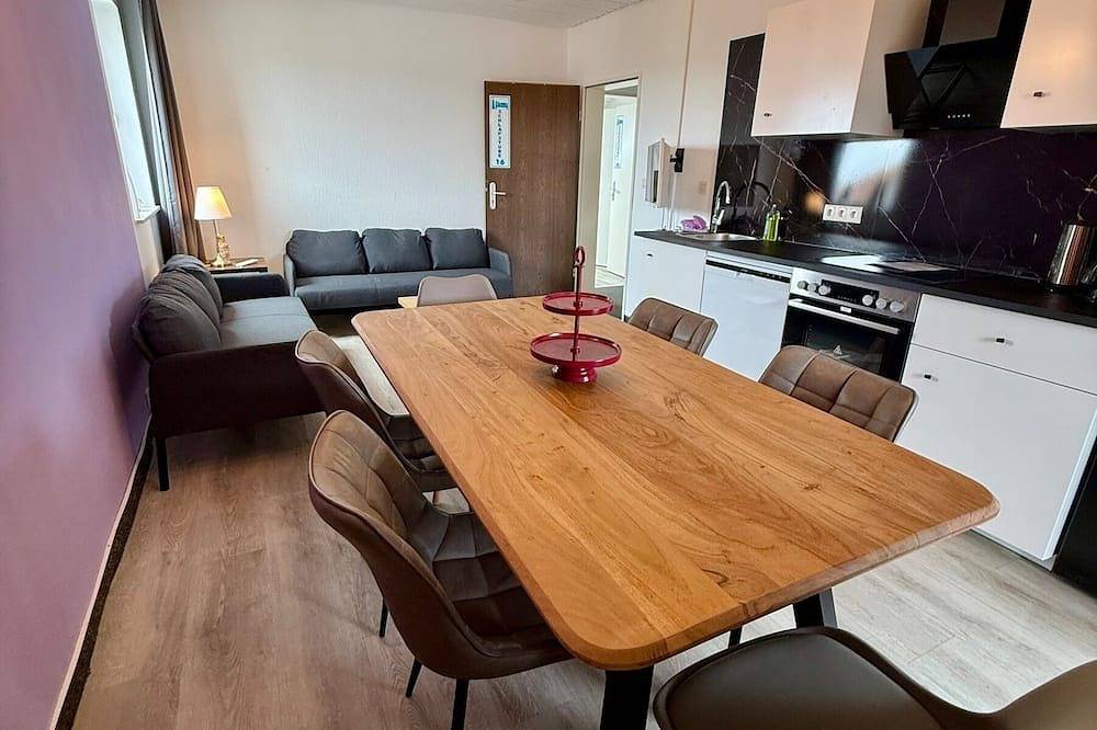 Ganze Wohnung, Ferienwohnung/App. für 5 Gäste mit 100m² in Neuharlingersiel in Groß Holum, Neuharlingersiel