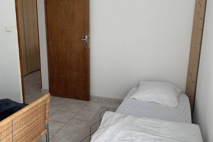 Gîte pour 5 personnes, avec jardin et jacuzzi, animaux acceptés à Targassonne - 4