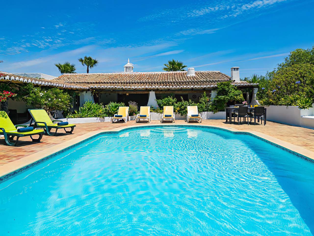 Villa Alice in Guia, Faro District