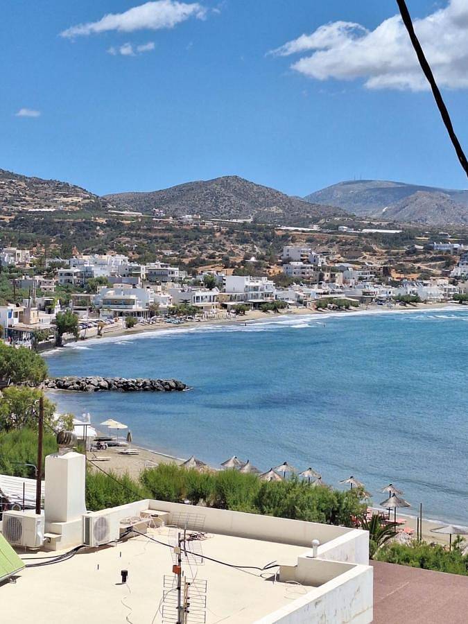 Gîte pour 6 personnes, avec vue et jardin, adapté aux familles dans Makri Gialos - 2