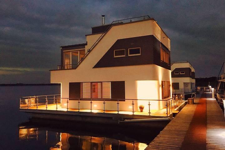 Villa für 6 Personen, mit Whirlpool und Garten sowie Sauna - 1