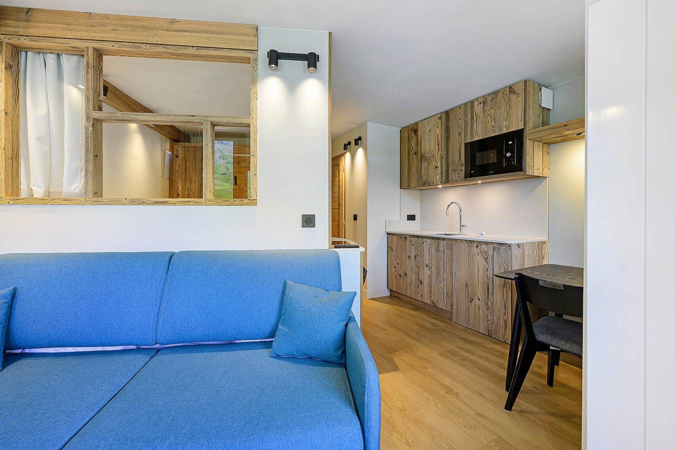 Apartamento entero, Apartamento Le Panorama Des Pistes con vistas a la montaña y balcón in Saint-Martin-de-Belleville, Massif de la Vanoise