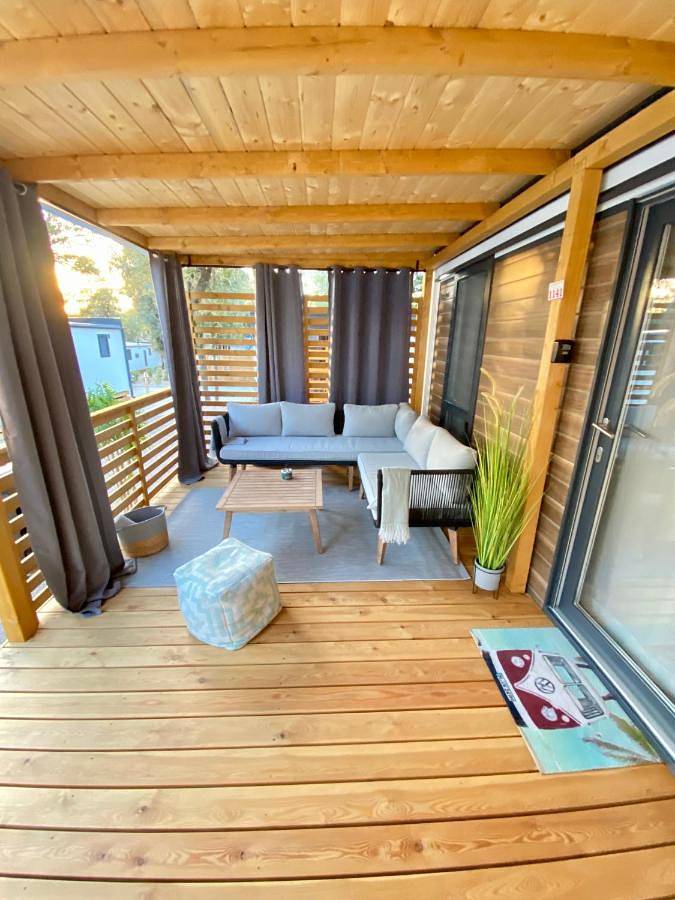 Camping pour 5 personnes, avec terrasse, adapté aux familles à Biograd na Moru - 4