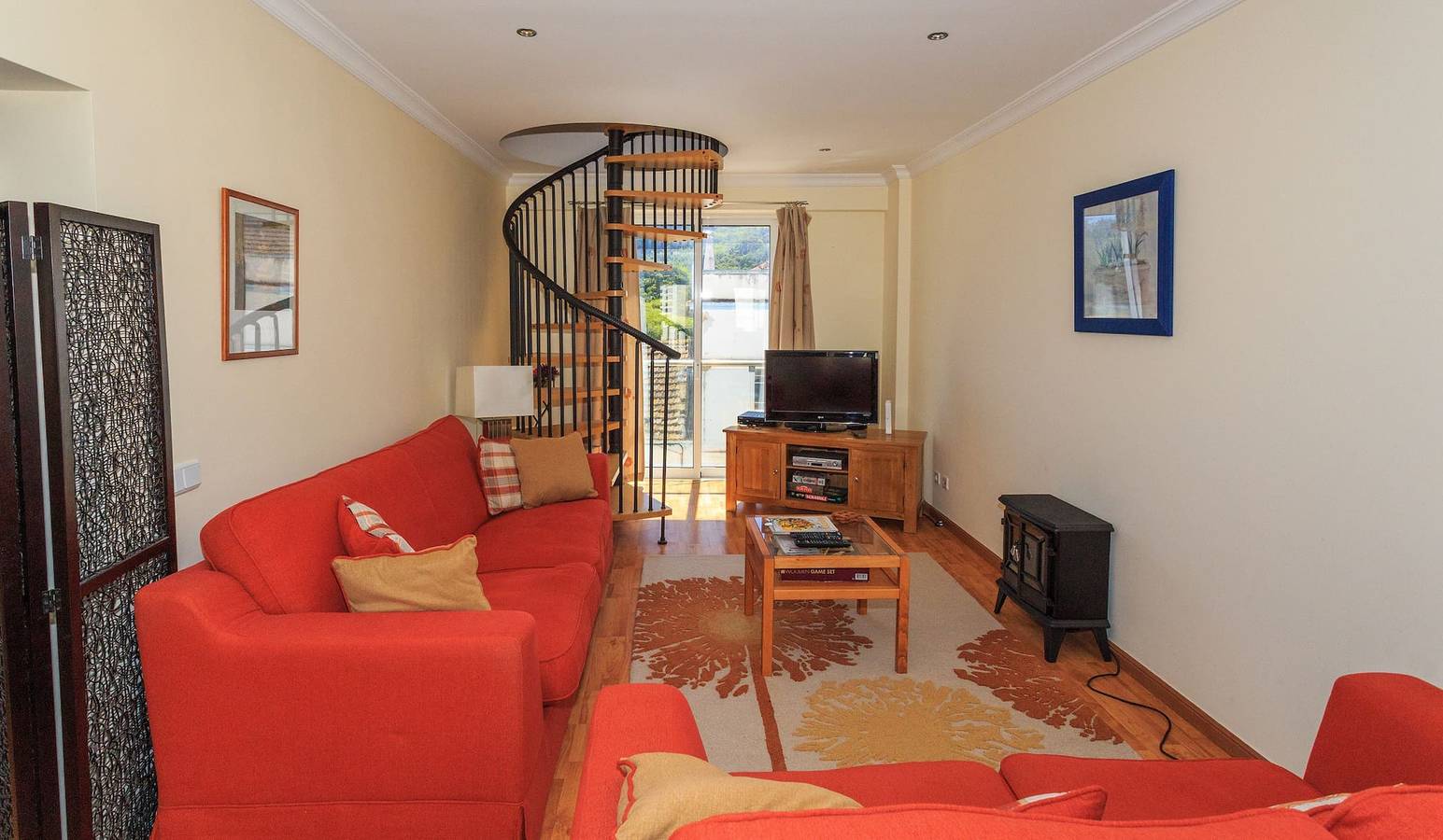 6a Fabrica velha  · Beautiful house + pool walking in Carvoeiro, Lagoa