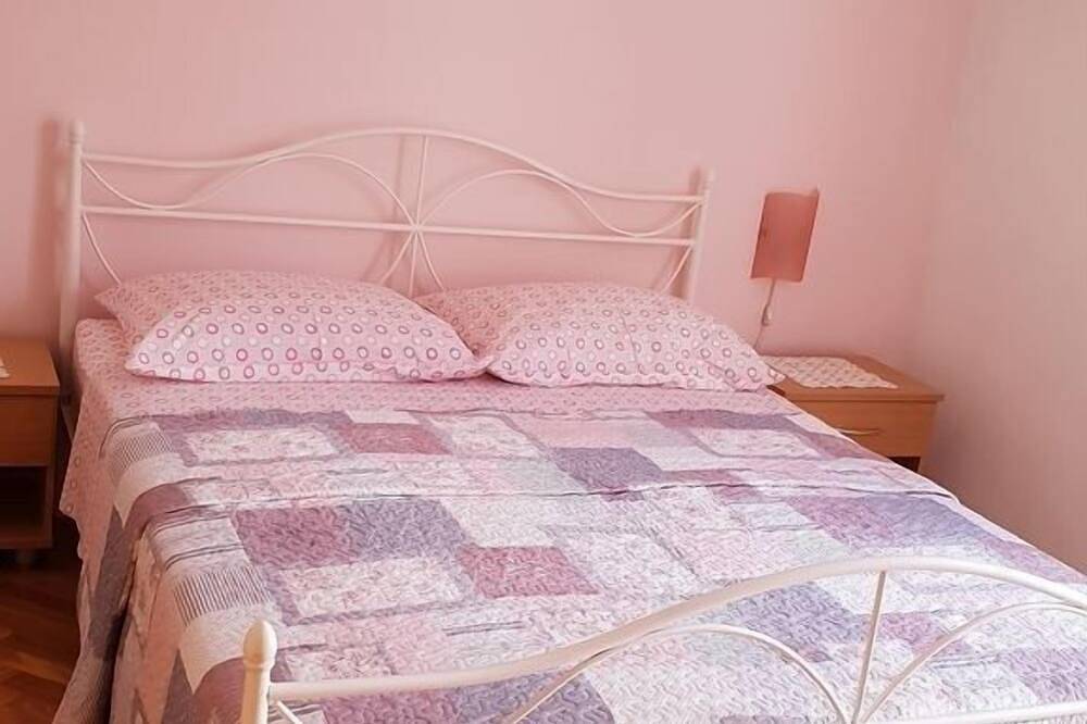 Room in Bol with Terrace, Air condition, Wifi, Washing machine (3416-6) in Bol, Brac