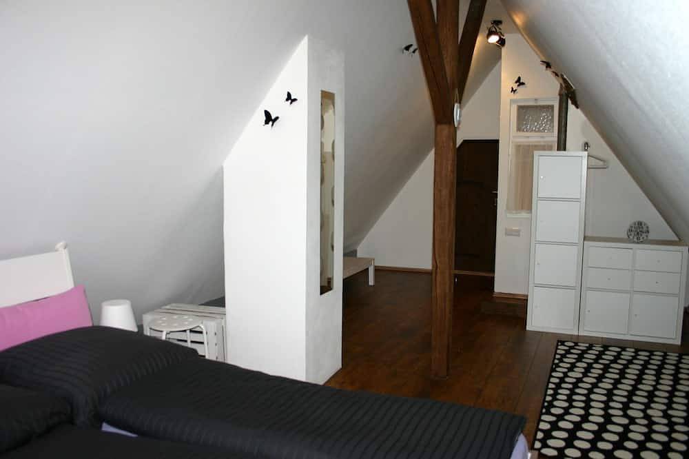 Alte Wagnerei, denkmalgeschütztes Ferienhaus im Naturpark Schwarzwald Mitte/Nord in Neuhausen, Nordschwarzwald