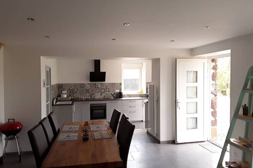 Gite dizeau in the countryside peaceful location only 15 mins from the sea. in Ver, Coutances und Umgebung