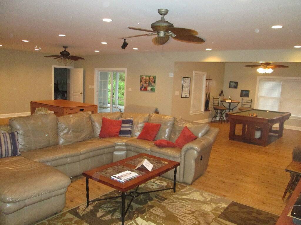 Familienfreundlich, Haus am See. Game Room, Hd-Tv, Whirlpool, Dock in Smith Mountain Lake