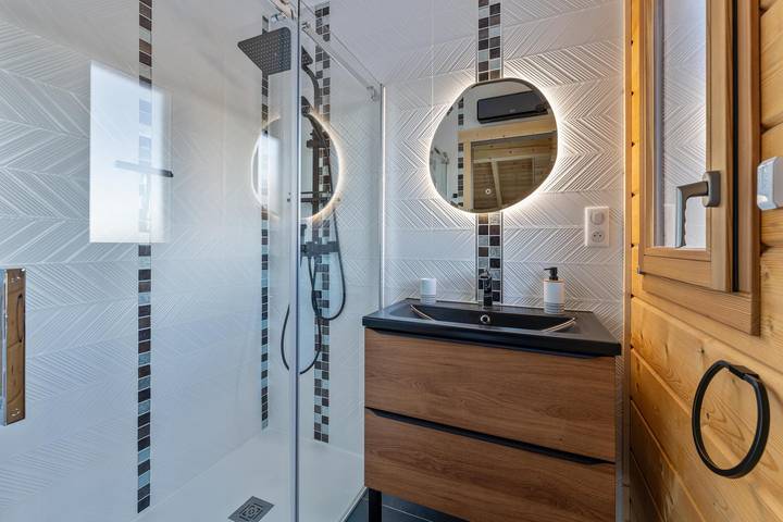 Chalet für 22 Personen, mit Ausblick und Terrasse in Frankreich - 2